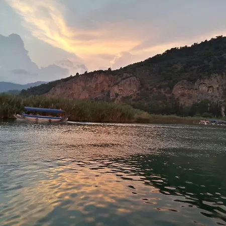 Ξενοδοχείο Zakkum *