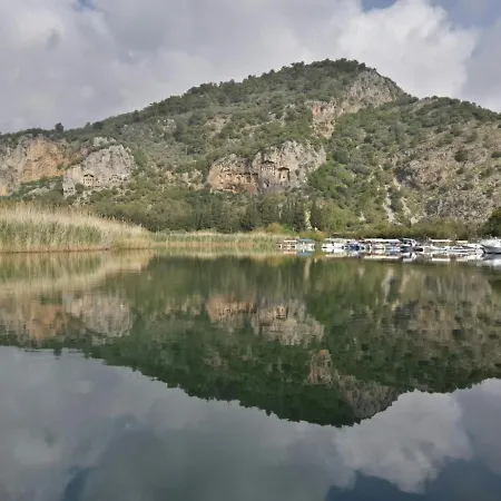 Zakkum Konukevi Dalyan