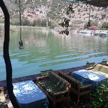 Zakkum Guest house *
